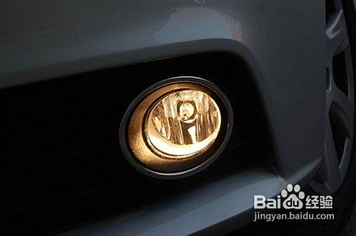 汽车雾灯怎么开？雾灯使用全攻略